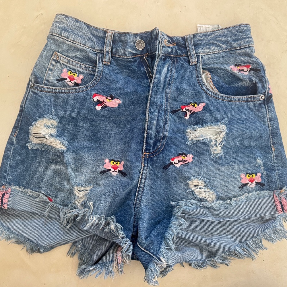 Zara Denim Shorts with Pink Embroidery
